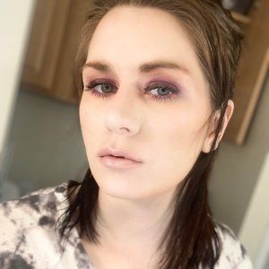 Meet your Posher, Naomi jane